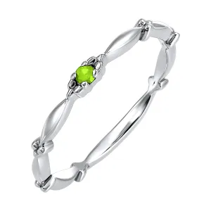 10Kt White Gold Peridot 1/20Ctw Ring