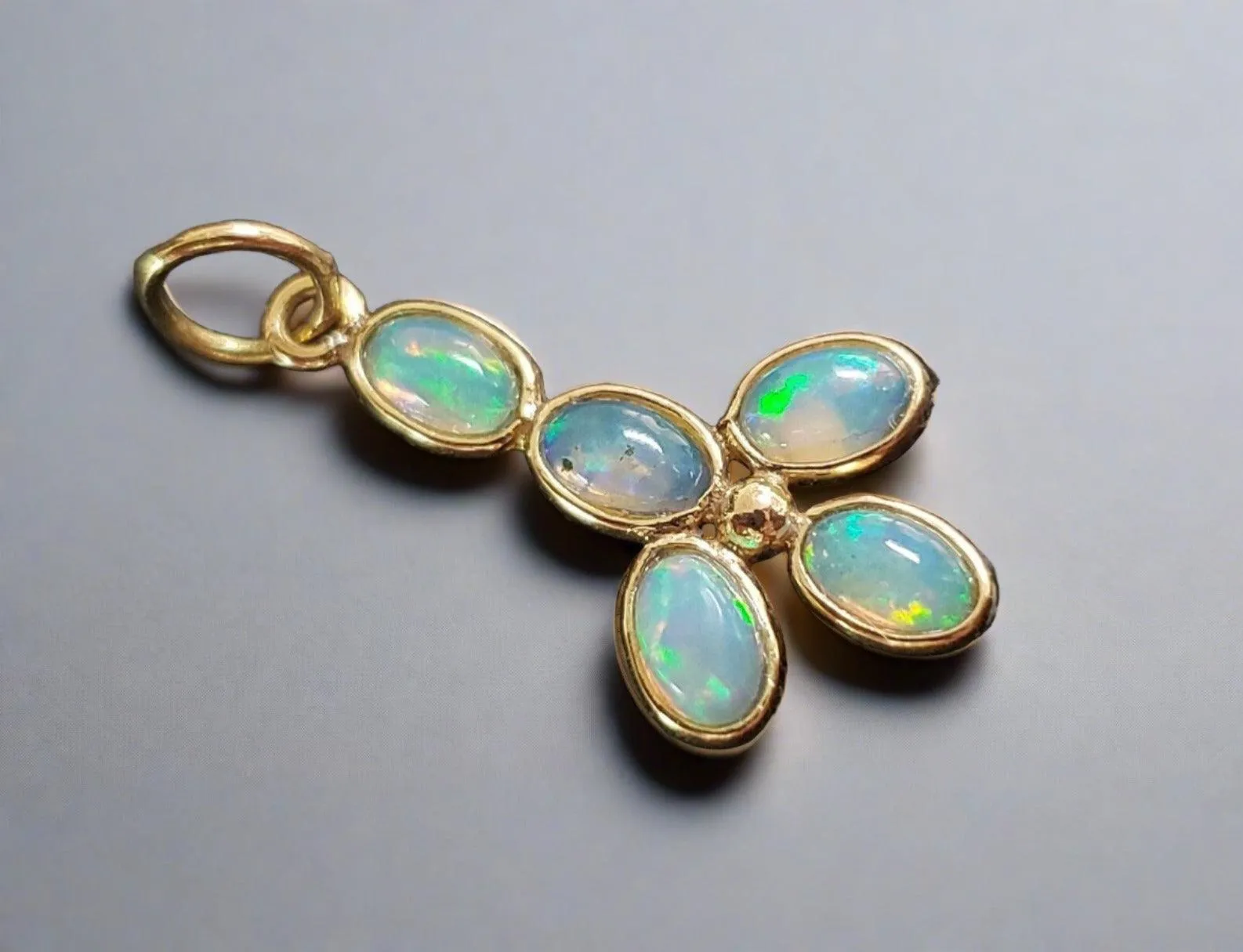 14k Gold Opal Pendant