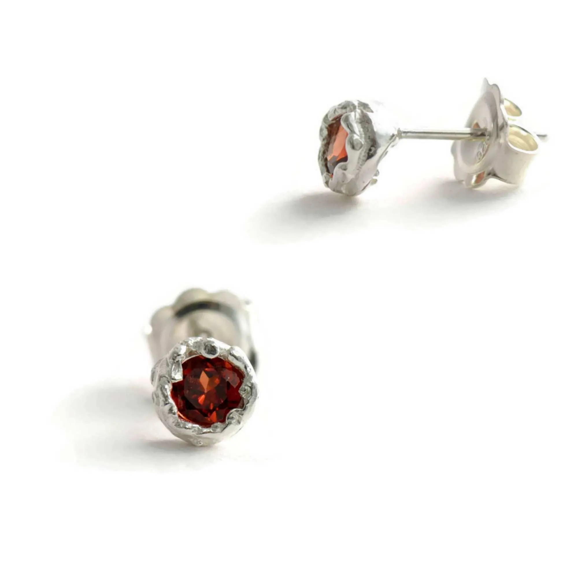 18ct fair trade yellow gold stud earrings with a 4.5 mm gemstone