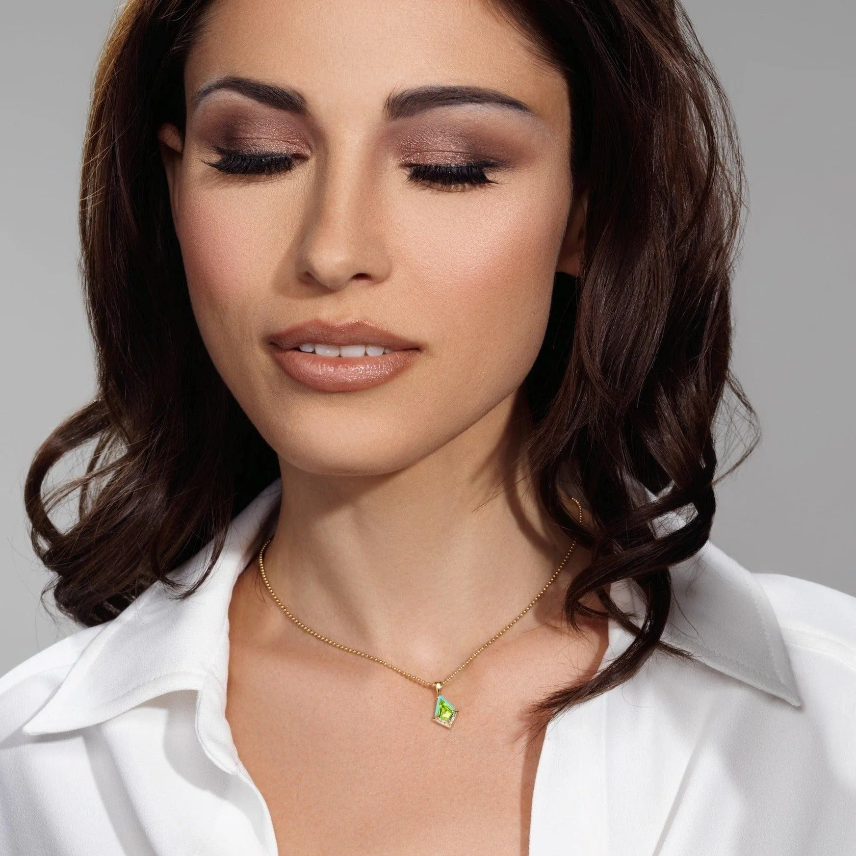 18K Yellow Gold Peridot Blue Enamel Stud Pendant