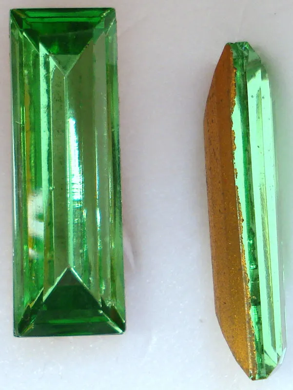 24x8mm (4500/2) TTC Peridot Baguette
