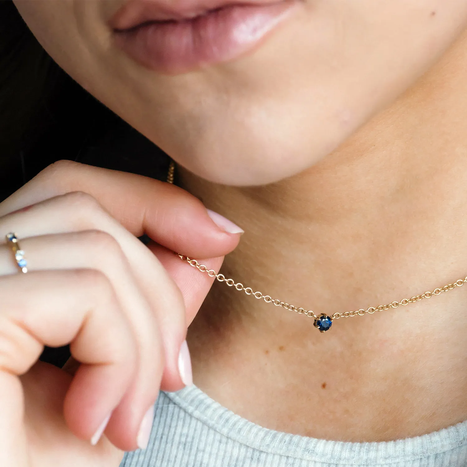 6 Prong Sapphire Necklace
