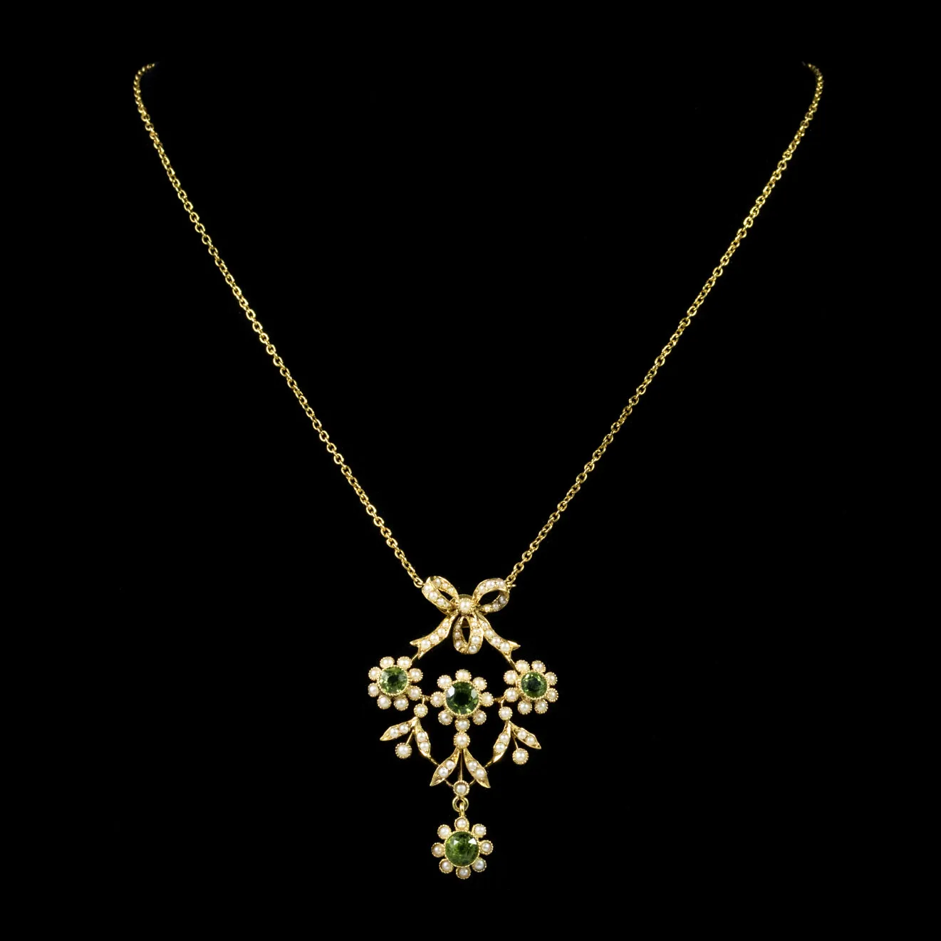 Antique Edwardian Pearl Peridot Pendant Necklace 18Ct Gold Circa 1910