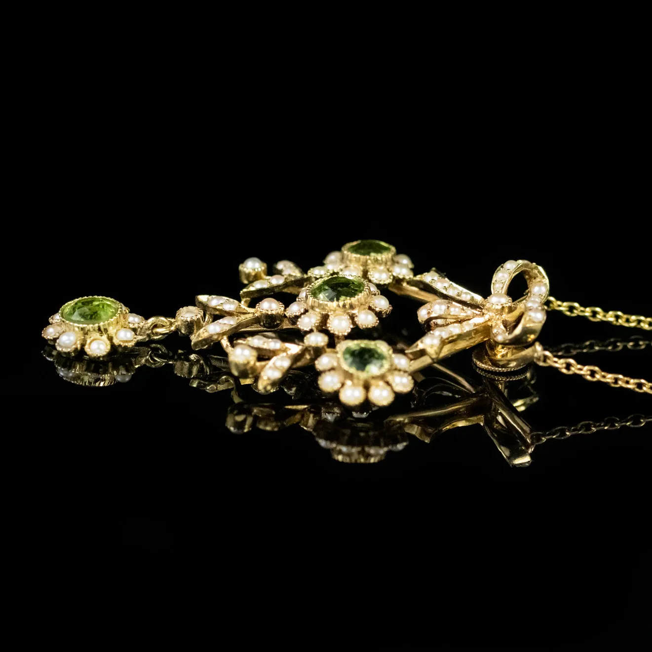 Antique Edwardian Pearl Peridot Pendant Necklace 18Ct Gold Circa 1910