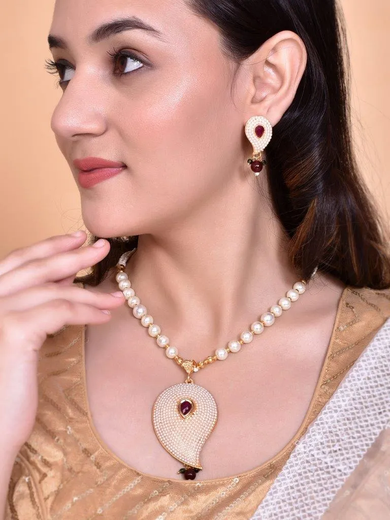Gold Plated Kundan Studsed And Beaded Necklace And Earring Set - Voj