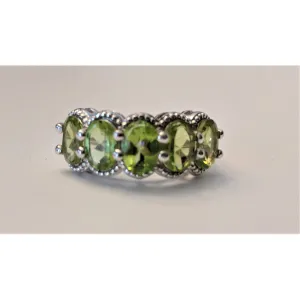 Gorgeous and Affordable 4ctw Peridot Ring in 925 Silver