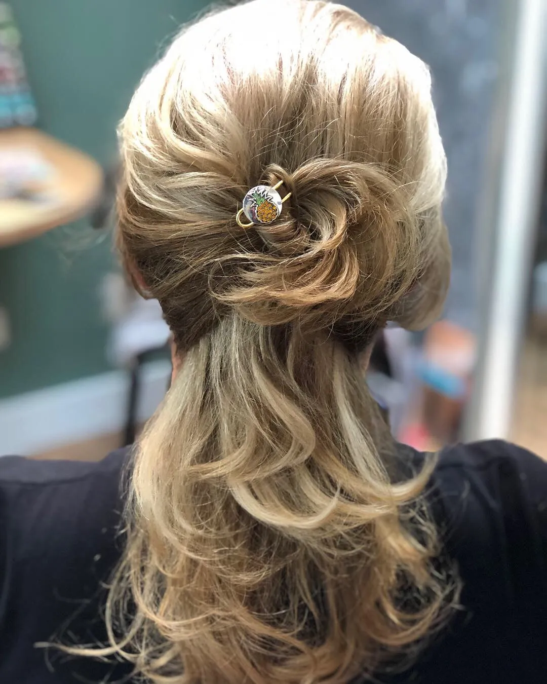 Metal Hairpin click / chunk button 049