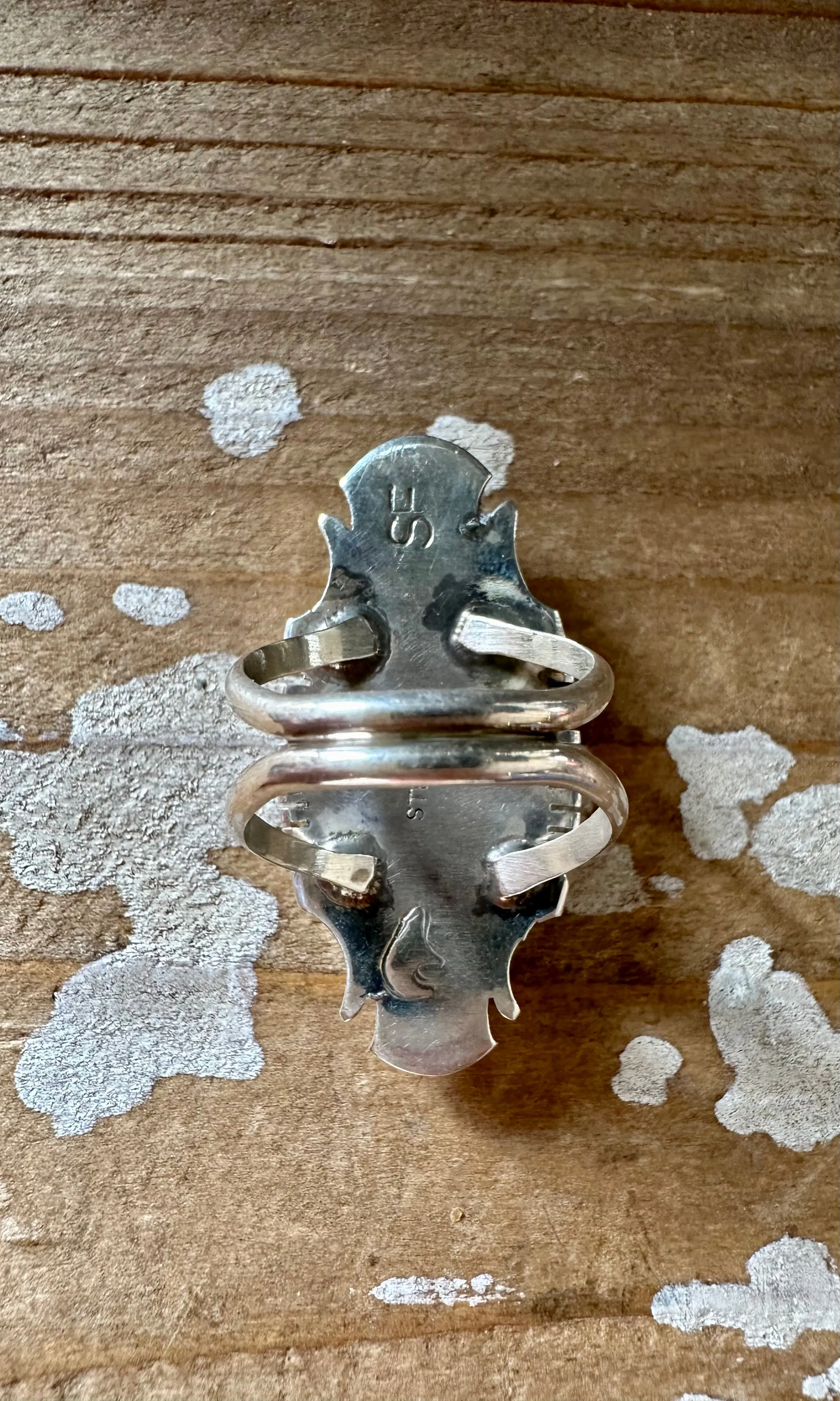 OPAL KINGDOM Sterling Silver and Iridescent Opal Ring • Size 7
