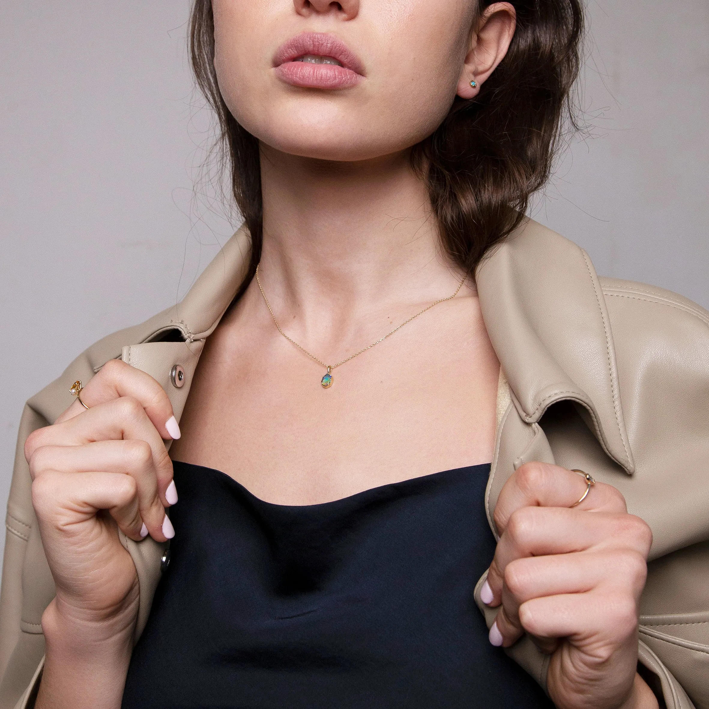 Oval opal mud Necklace (large 8x6mm / doublet opal) - 14K/ 18K Gold