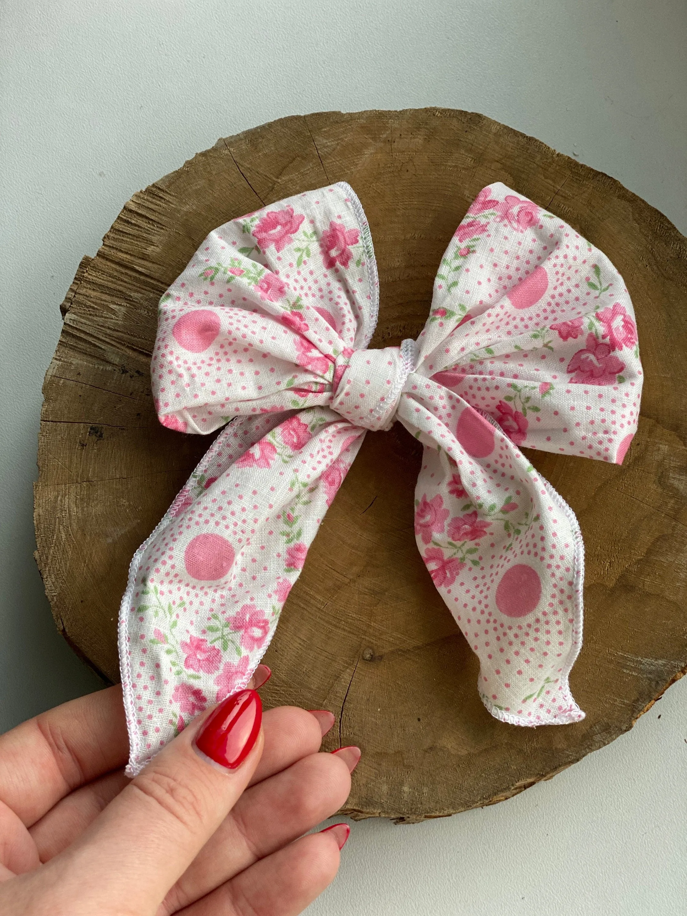 Pink and white Flower hair bow