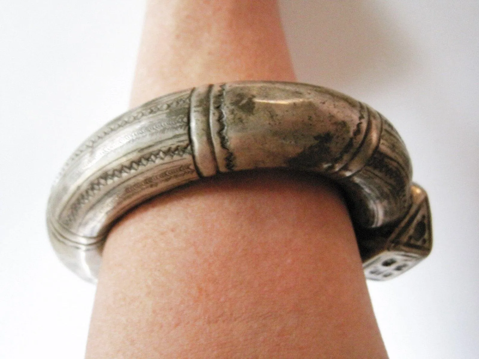 Vintage Nubian Ethnic Silver Anklet