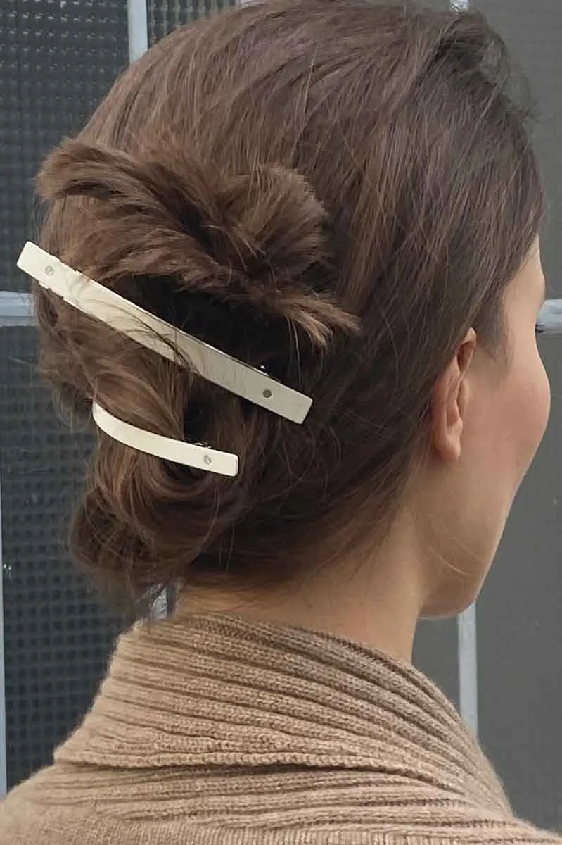 White XL Barrette 21